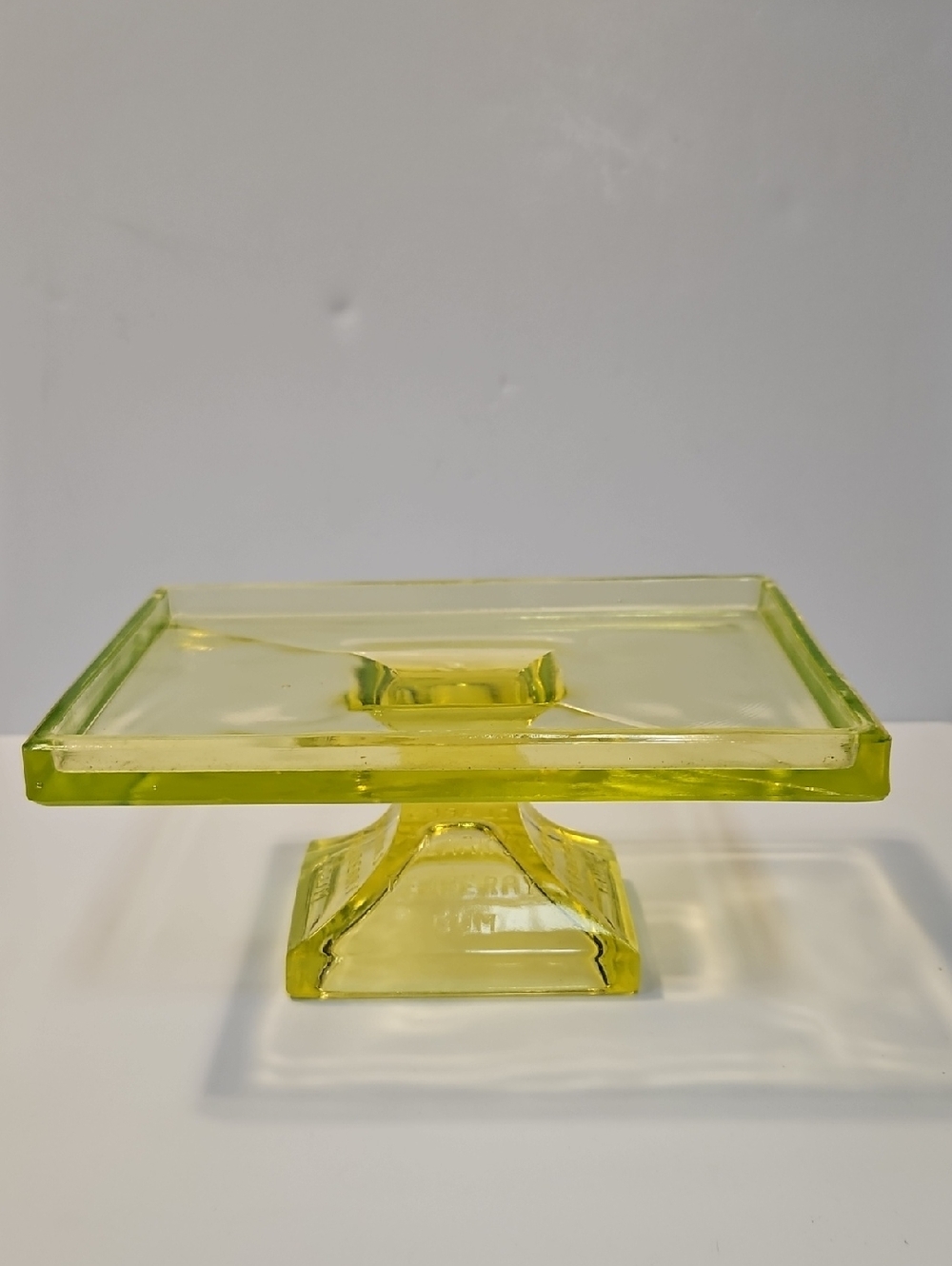VASELINE GLASS ADVERTISING STAND CLARK'S TEABERRY GUM